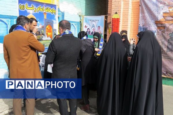 فجر دانش آموزی در قلبِ ری