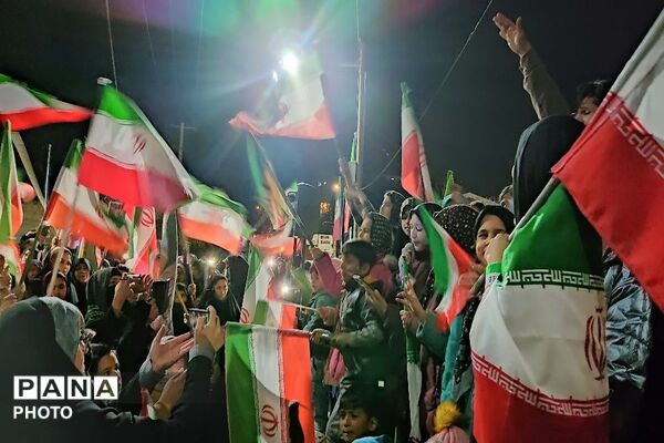 صدای ایستادگی در شب‌های خیابان شهر بار
