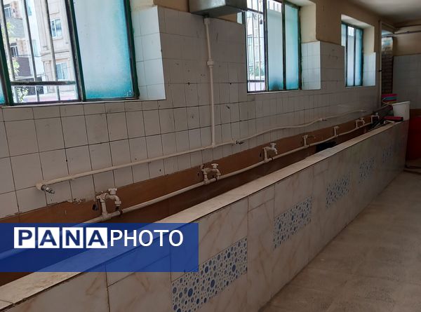 نوسازی و انجام اقدامات پروژه مهر در استقبال از بازگشایی مدارس در مدرسه عطیه شهرستان ملارد