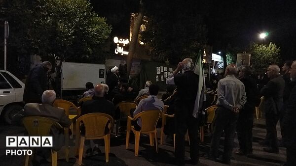 دویست و سی و دو شب فعالیت کافه گفتگو در حسینیه امام خمینی نیشابور 