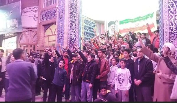 نسل z فریاد الله اکبر را در نیشابور سر دادند