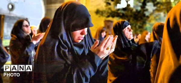 مراسم پر اقتدار انقلابی به همراه نماز استغاثه