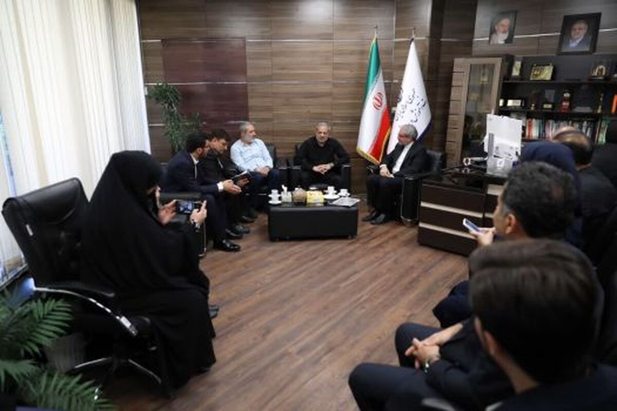 بازدید دکتر کاظمی از مرکز اطلاع‌رسانی و روابط عمومی وزارت آموزش و پرورش 