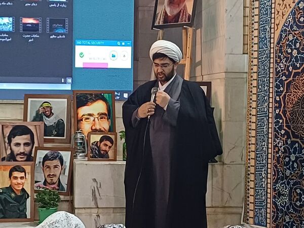 مراسم معنوی اعتکاف در مجموعه رستگاران شهرستان برخوار  