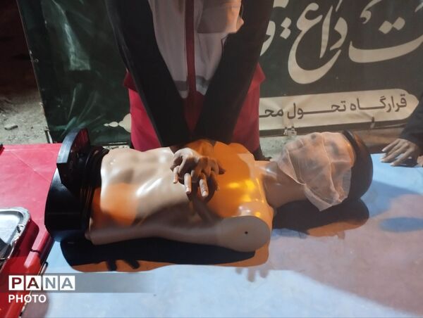 برگزاری دوره آموزشی هلال‌احمر در فین محله مارم ایستگاه وحدت