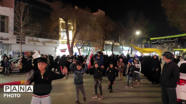 دسته های عزاداری شبانه در تجمع شهرستان نیشابور 