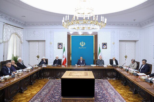 نشست شورای‌عالی هماهنگی اقتصادی با حضور سران قوا برگزار شد