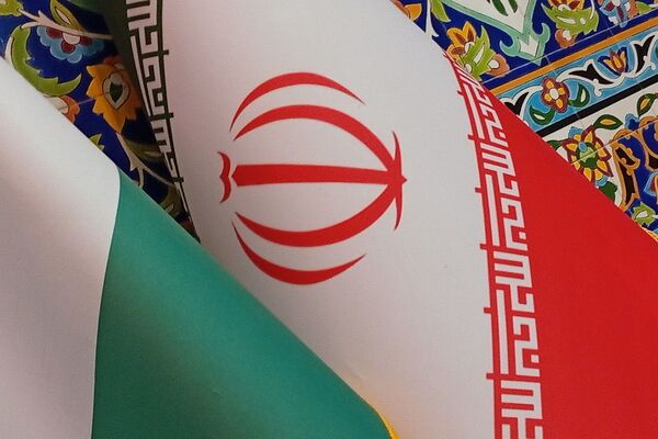 آغاز آیین معنوی اعتکاف در مصلای اسلامشهر با حضور گسترده نوجوانان