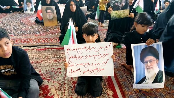 خروش شیر زنان چهارمحال‌وبختیاری در حمایت از رهبر انقلاب
