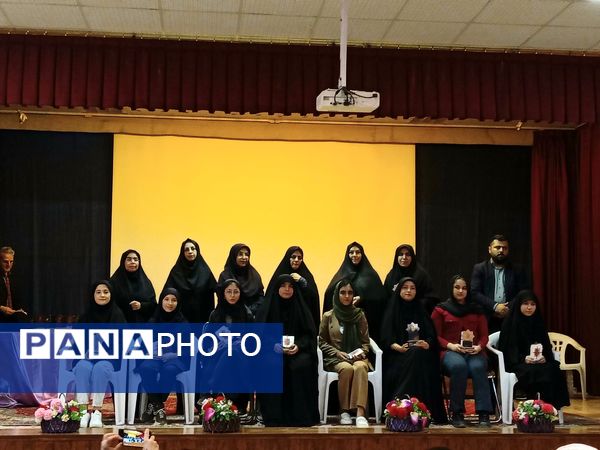 تجلیل از برگزیدگان مسابقات فرهنگی هنری جشنواره امید فردا در نیشابور