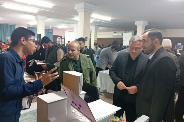 نمایشگاهی از دستاوردهای استعدادهای درخشان