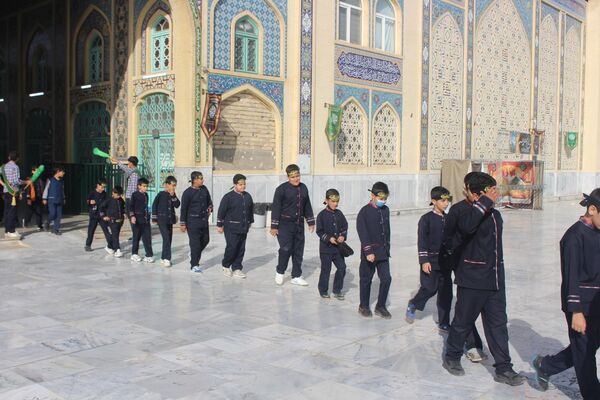 عزاداری دانش‌آموزان قم در آستان مقدس امامزاده سیدعلی(ع)
