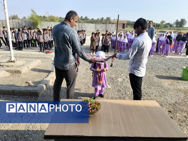 شور و شوق آغاز مدرسه؛ جشن به‌یادماندنی کلاس‌اولی‌ها در روستای مزرعه