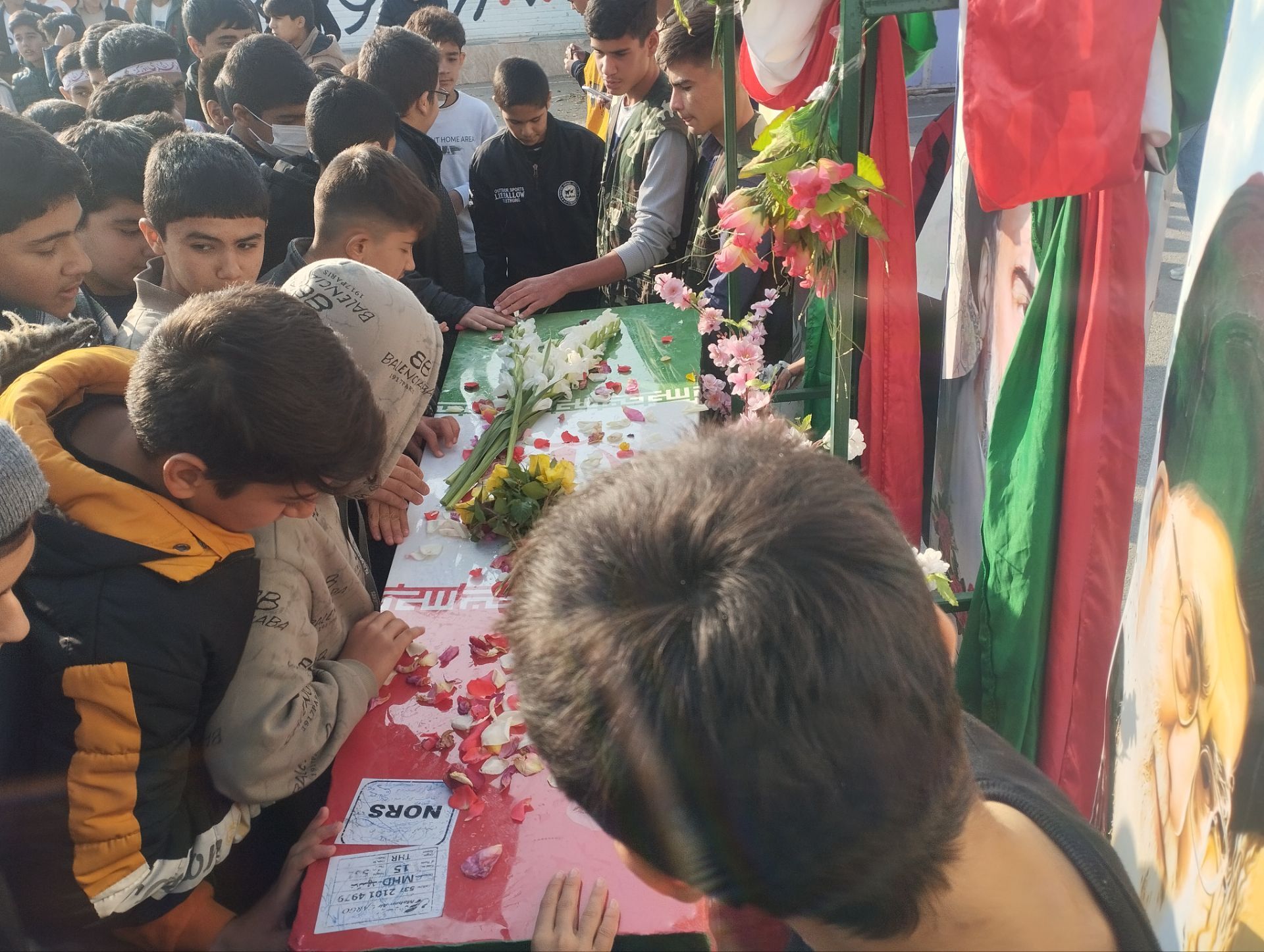مدرسه فرزانگان شهرستان شیروان، میزبان شهدای گمنام