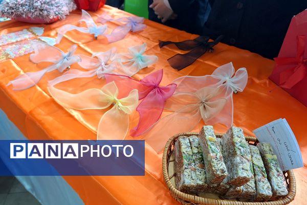 جشنواره ایرانمون در دبیرستان خدیجه کبری (س) پردیس