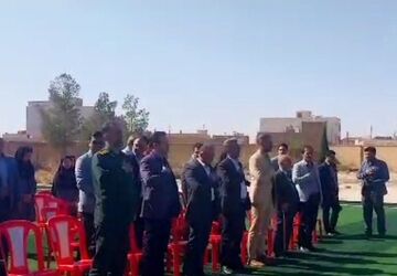 زمین چمن مصنوعی آموزشگاه پروین اعتصامی دامغان افتتاح شد