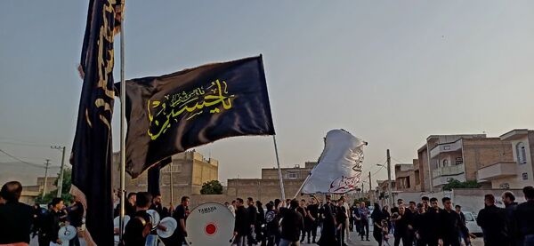  حضور پررنگ نوجوانان وجوانان در تاسوعای حسینی