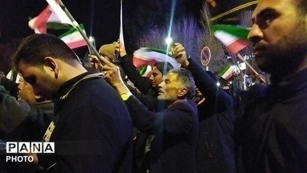 شهید هوا و فضا مهمان اجتماع مردم نیشابور شد 