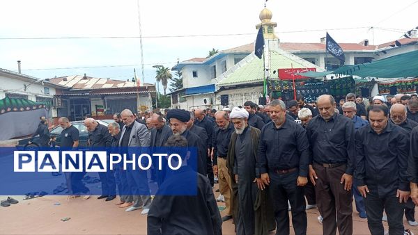 اقامه نماز ظهر عاشورا در محمودآباد 