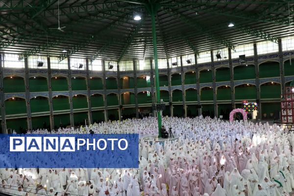 جشن تکلیف ۲۰۰۰نفری دانش‌آموزان دختر شهر یزد 