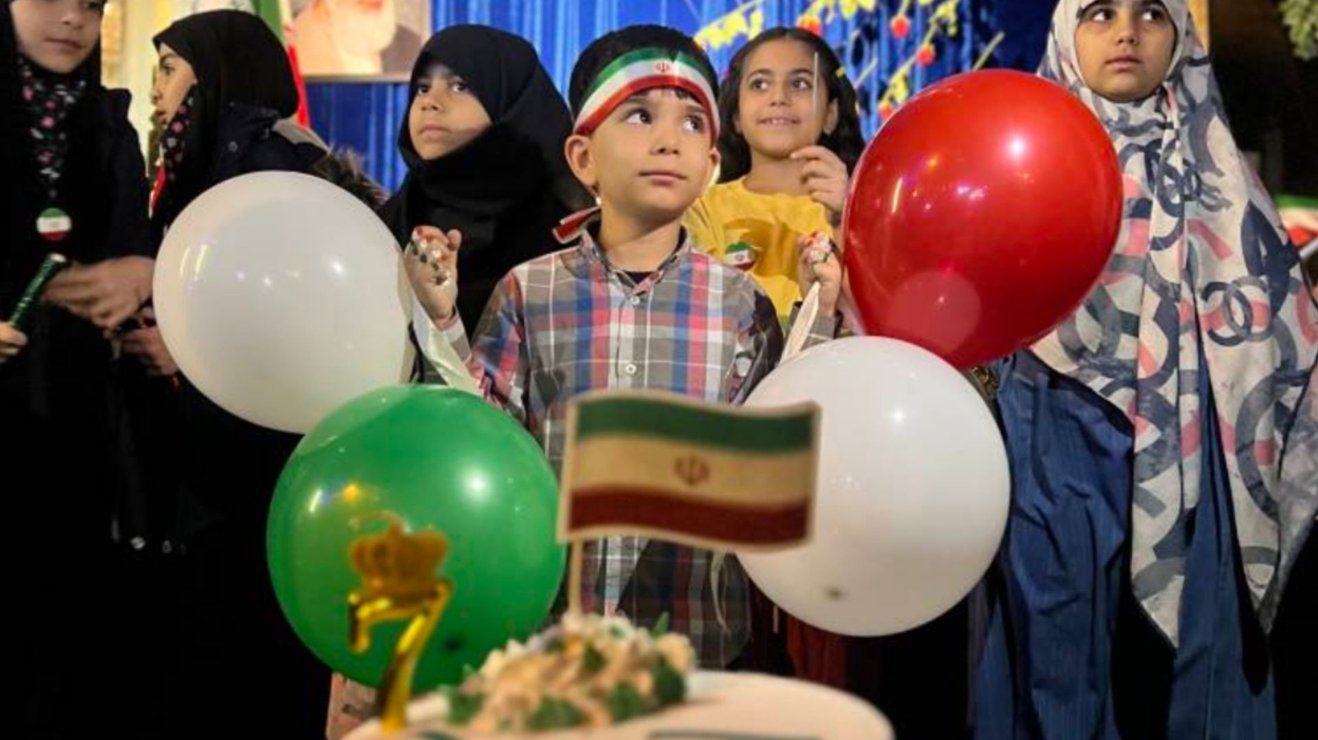 تولد سرباز کوچک برای ایران در تجمعات مردمی 