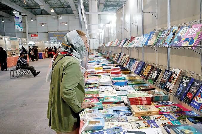 عرضه کتاب‌های منتشرشده از سال ۱۴۰۰ در هفتمین نمایشگاه مجازی/ تمدید ثبت‌نام تا ۱۹ اردیبهشت