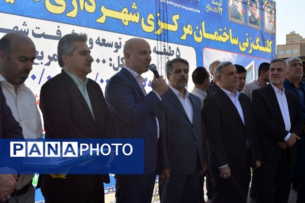 بهارستان روی ریل پیشرفت، افتتاح چندین طرح خدماتی و عمرانی