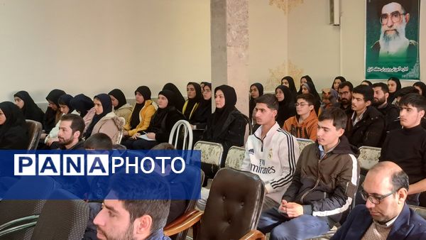 دوره آموزش خبرنگاری و عکاسی در منطقه انزل