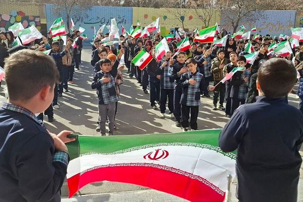 گرامیداشت دهه مبارک فجر در ناحیه دو شهرری