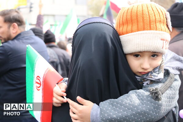 نسل جدید، پای آرمان‌های انقلاب 