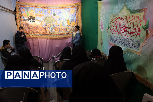 پذیرایی نوجوانان سید مرکز سلاله از منتظران ظهور در ایام فرخنده نیمه شعبان
