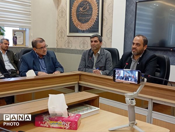 جلسه تشکلات دانش آموزی با نماینده مردم نیشابور در مجلس شورای اسلامی