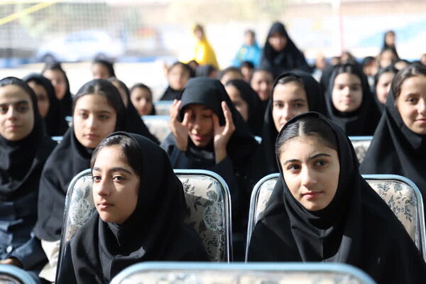 برگزاری جشن جوانه‌ها در مدارس استان چهارمحال و بختیاری 