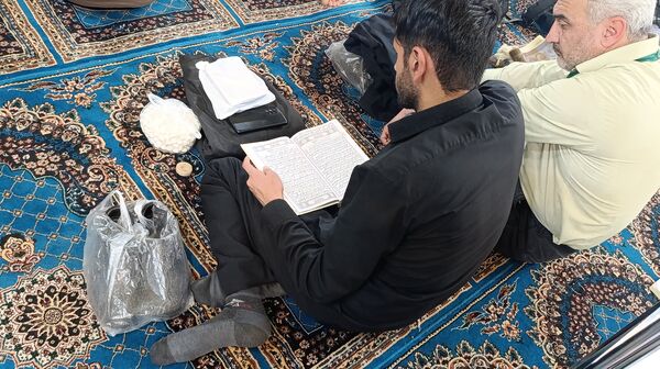 محفل انس با قرآن کریم معتکفین مسجد جامع نیشابور