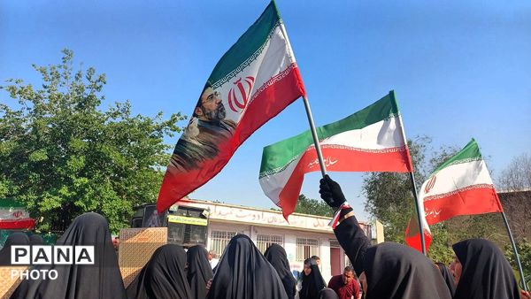 یادواره شهید امیرمحمد نظری در دبیرستان شهدای اطلاعات 