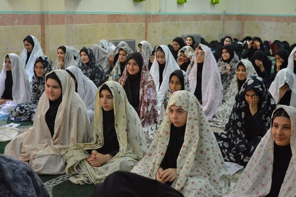 برگزاری مراسم مِهر با مُهر در بهارستان‌۲