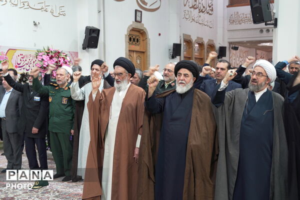 آیین خطبه خوانی خادمان حرم حضرت معصومه(س) در روز دختر