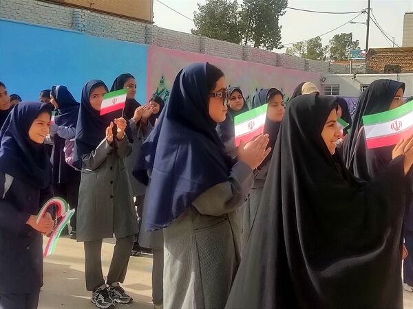  جشن جوانه ها در دبیرستان رفعت کاشمر