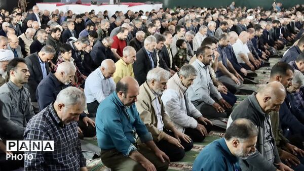 آیین عبادی سیاسی نماز جمعه شهرستان فردیس در مصلی امام خمینی (ره)