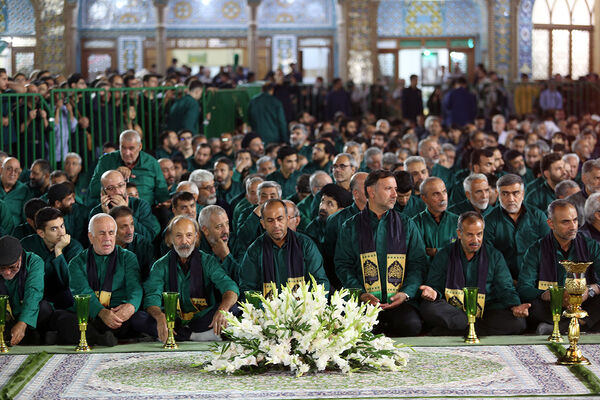 آیین شمعدان‌گردانی و خطبه خوانی شام رحلت حضرت معصومه(س)