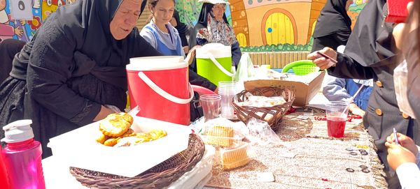 برپایی بازارچه کسب و کار در دبستان غیردولتی مهرو ماه آشخانه 