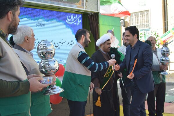 عطر رضوی در جشن نیمه شعبان مدرسه حکمت