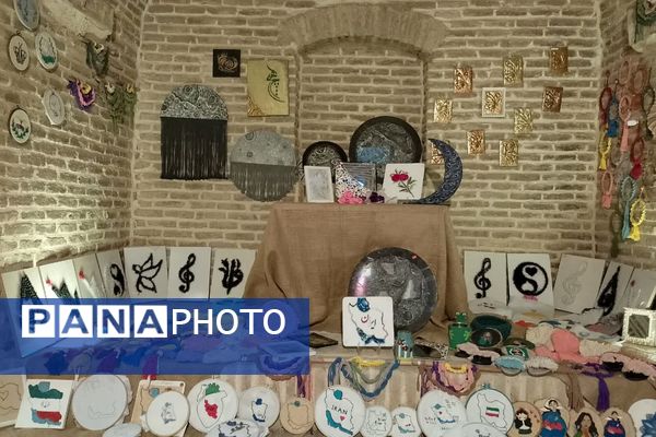 شکوه و زیبایی ویژه‌برنامه‌های هفته فرهنگ و هنر در مدارس رباط‌کریم