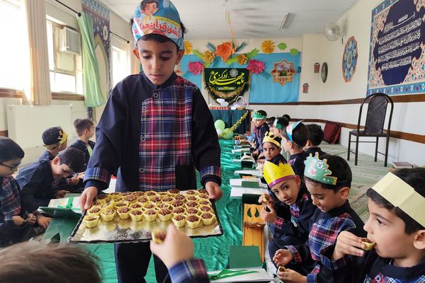 برگزاری جشن قرآن در دبستان هیات امنایی قلنبر ناحیه 2 شهرری 