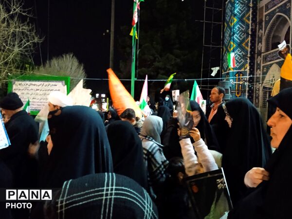 حضور گسترده و پرشور مردم انقلابی نیشابور در مراسم شهادت رهبر شهید