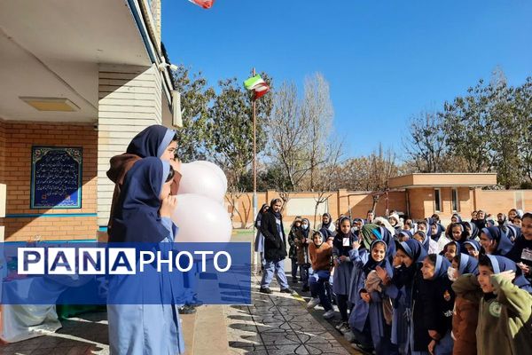 برگزاری مراسم جشن یلدا در مدرسه مهرآیین و مدرسه مریم بهارستان۲