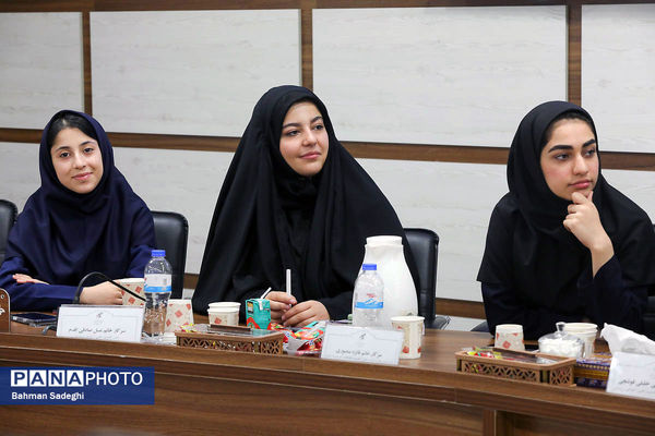  اختتامیه نخستین نشست کارگروه تدوین سند دوازدهمین دوره مجلس دانش‌آموزی