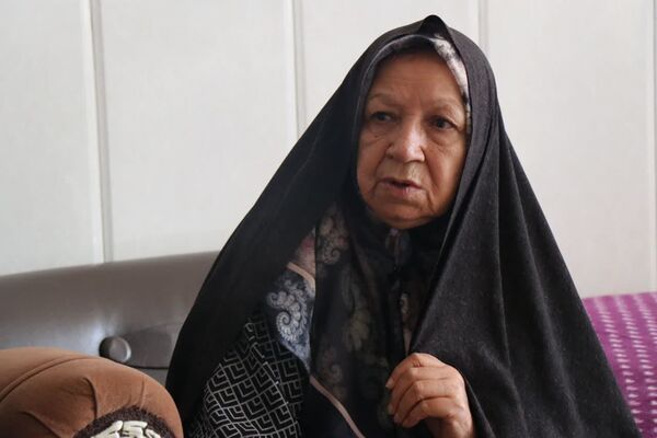 دیدار خبرنگاران پانا با مادر شهیدان فاضل‌پور
