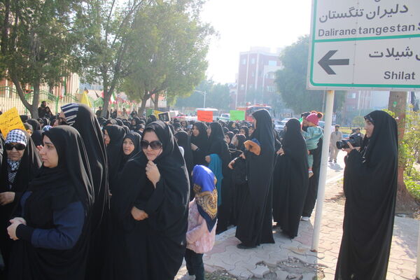 مراسم تشییع پیکر پنج شهید گمنام در بوشهر