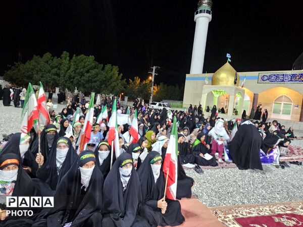 اجتماع حماسی «دختران زینبی» در سندرک به مناسبت سالروز ولادت حضرت معصومه (س)